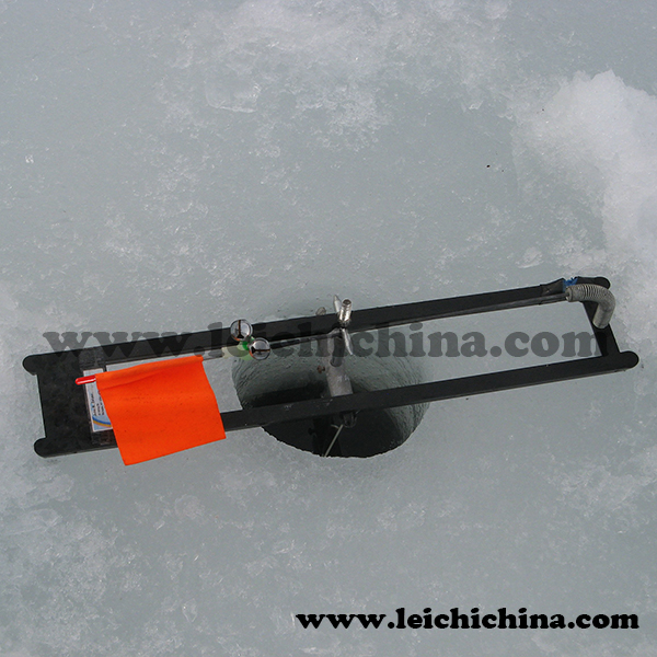 ice fishing tip up3