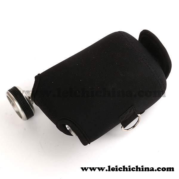 neoprene jigging reel bag.JPG